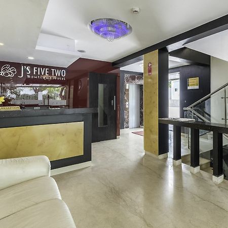 Treebo Trend J'S Five Two Boutique Hotel Ченай Екстериор снимка