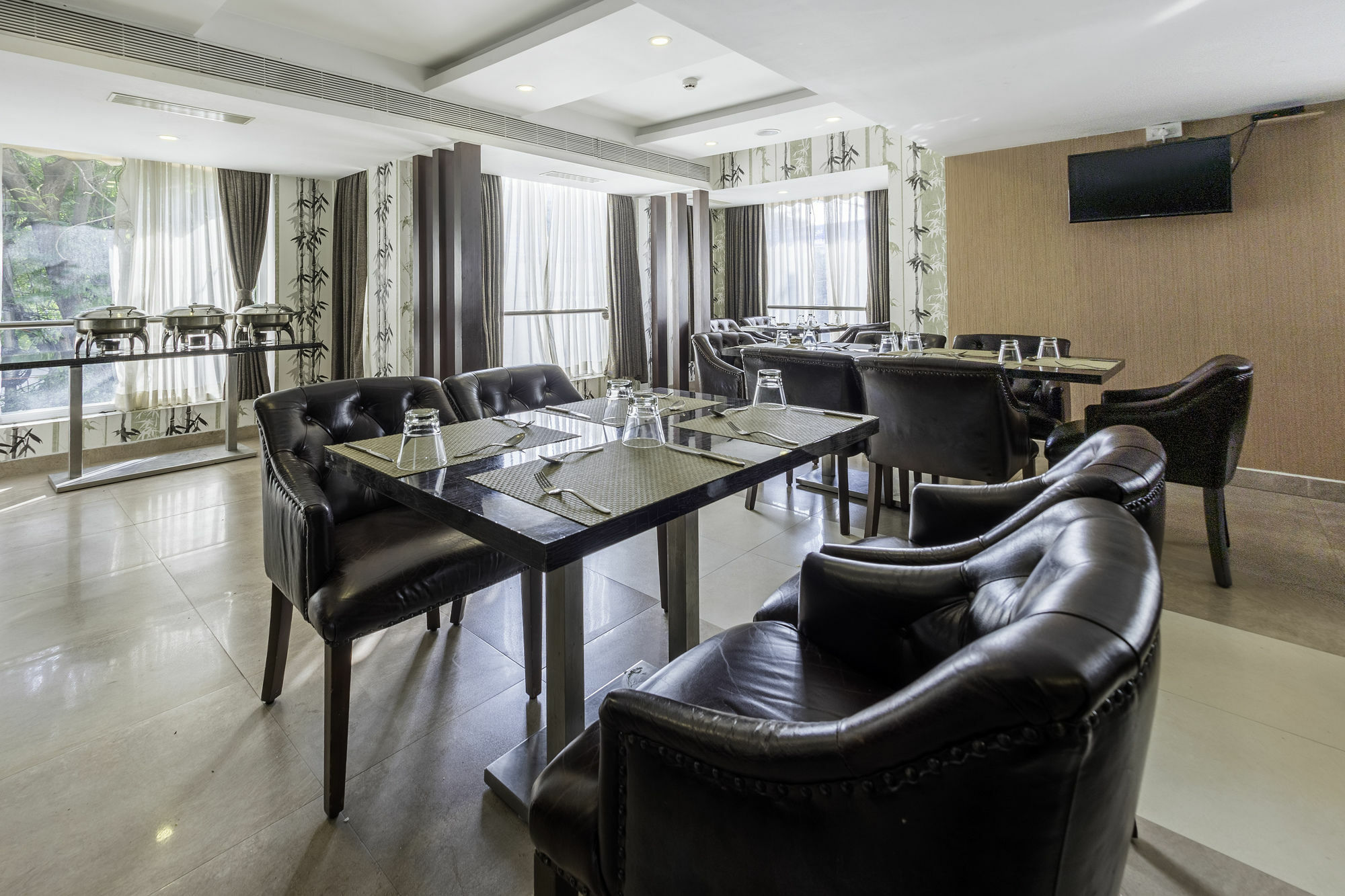 Treebo Trend J'S Five Two Boutique Hotel Ченай Екстериор снимка